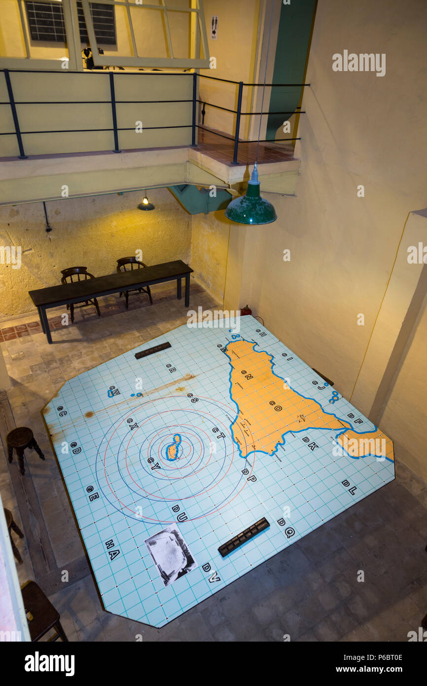 Radar potting table with a map of islands of Sicily and Malta used in the defence of Malta. Lascaris War Rooms are an underground complex of tunnels & chambers in Valletta, island of Malta. (91) Stock Photo