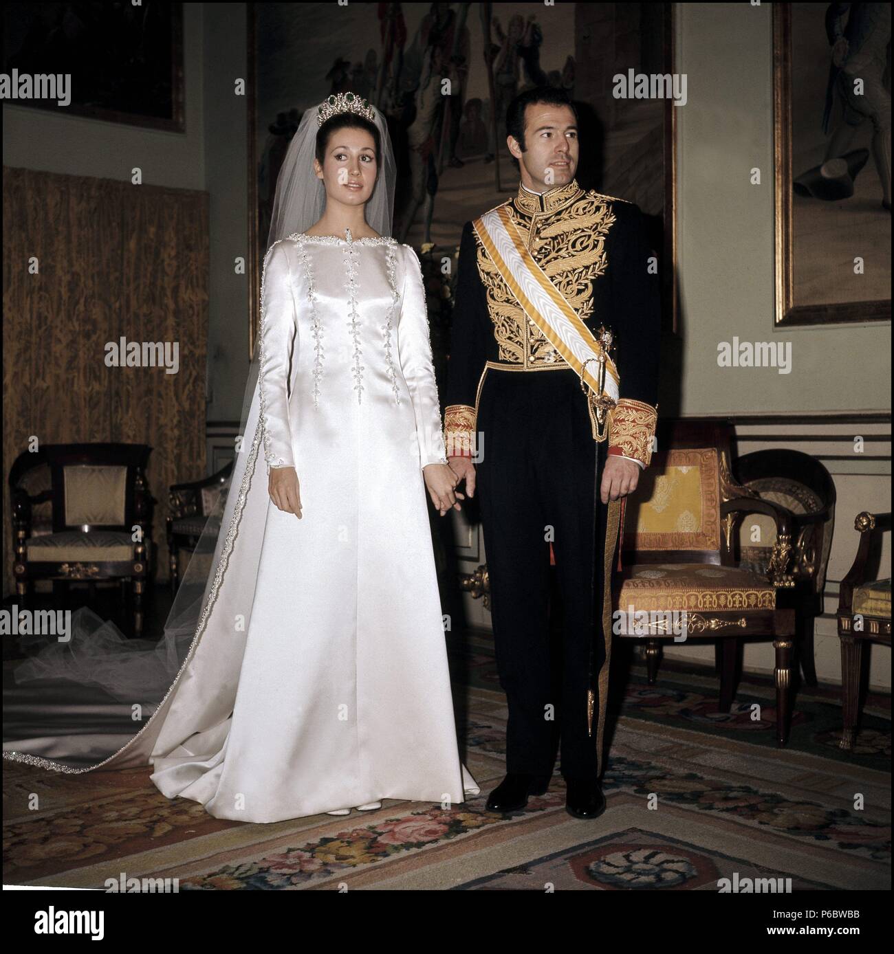 Carmen martinez bordiu hi-res stock photography and images - Alamy, image size:1300x1388