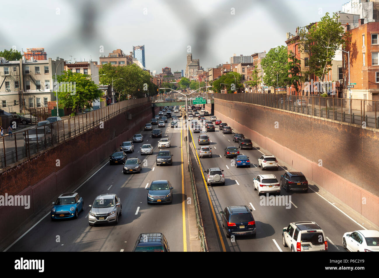 Traffic on bqe expressway brooklyn hires stock photography and images