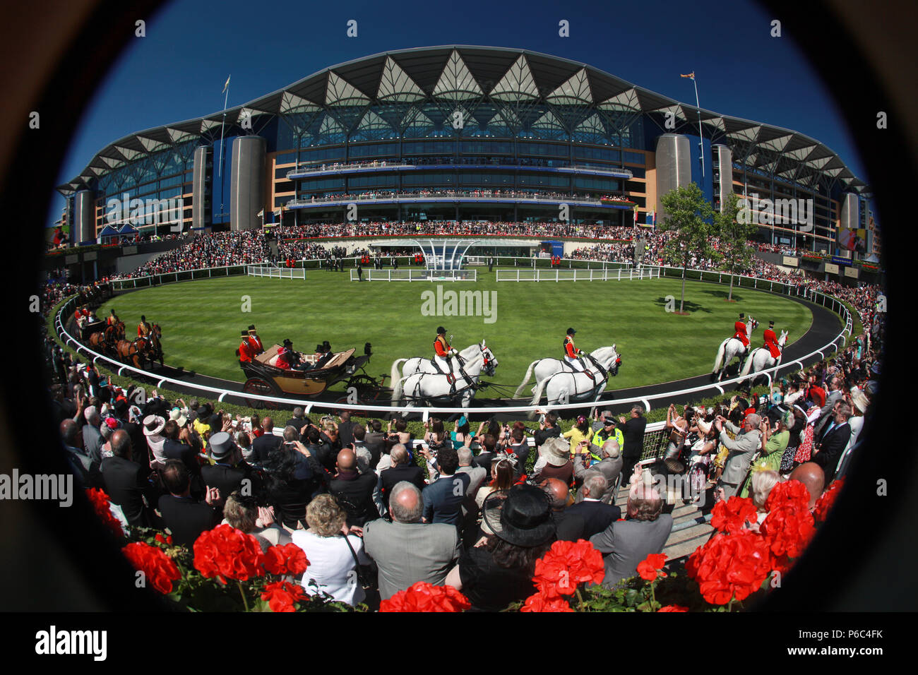 Ascot, Great Britain, view of the racecourse during the arrival of Queen Elizabeth II in the Fuehrring in front of the Tribune Stock Photo