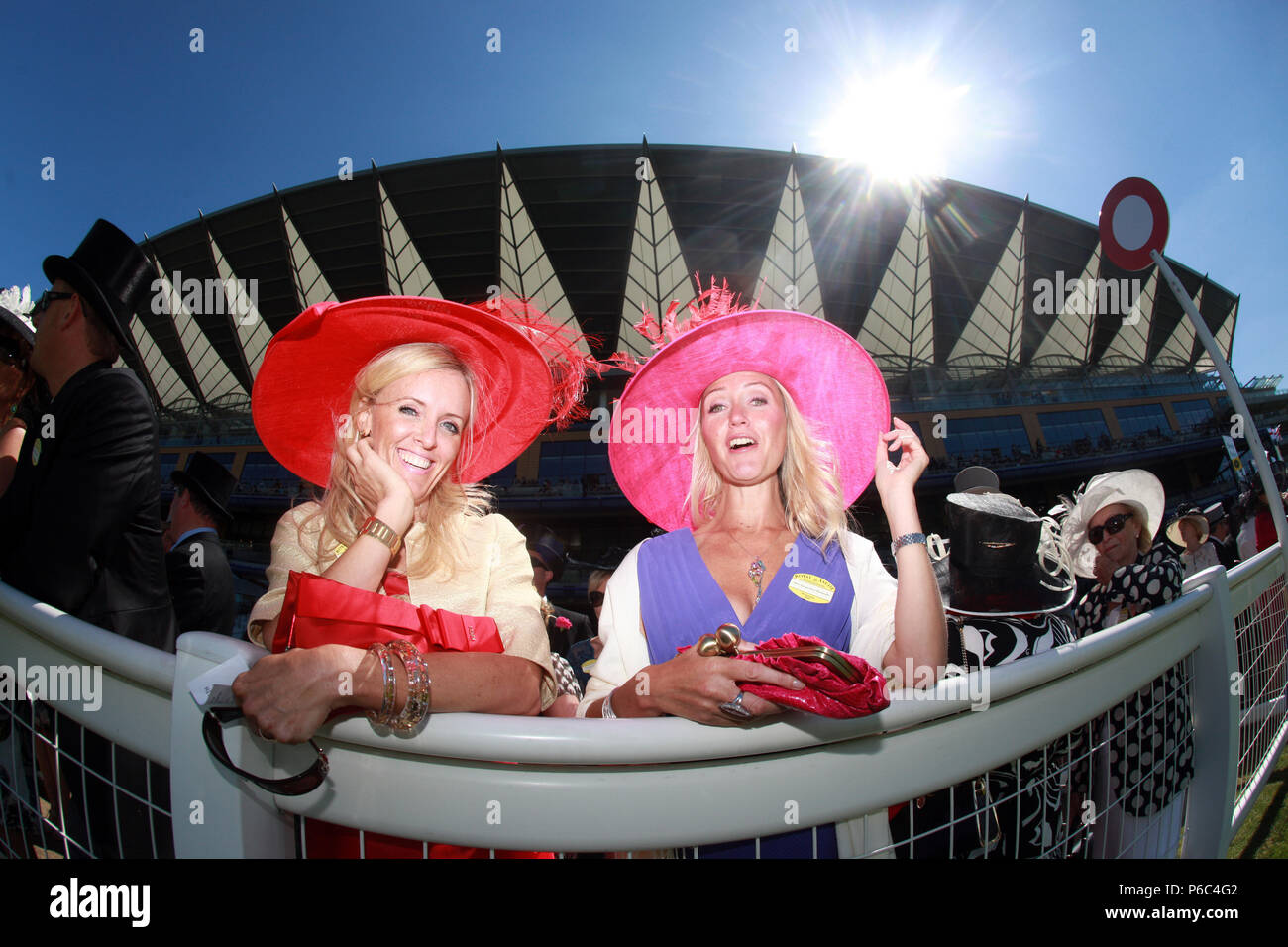 Ascot, Great Britain, elegantly dressed women wearing a hat at a horse race Stock Photo
