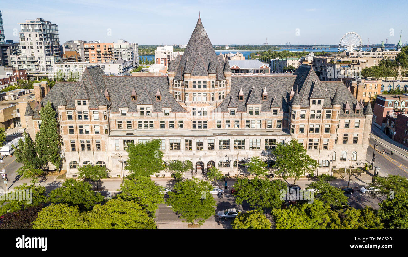 Place Vigor or Gare Vigor, former grand hotel and train station, Montreal, Canada Stock Photo