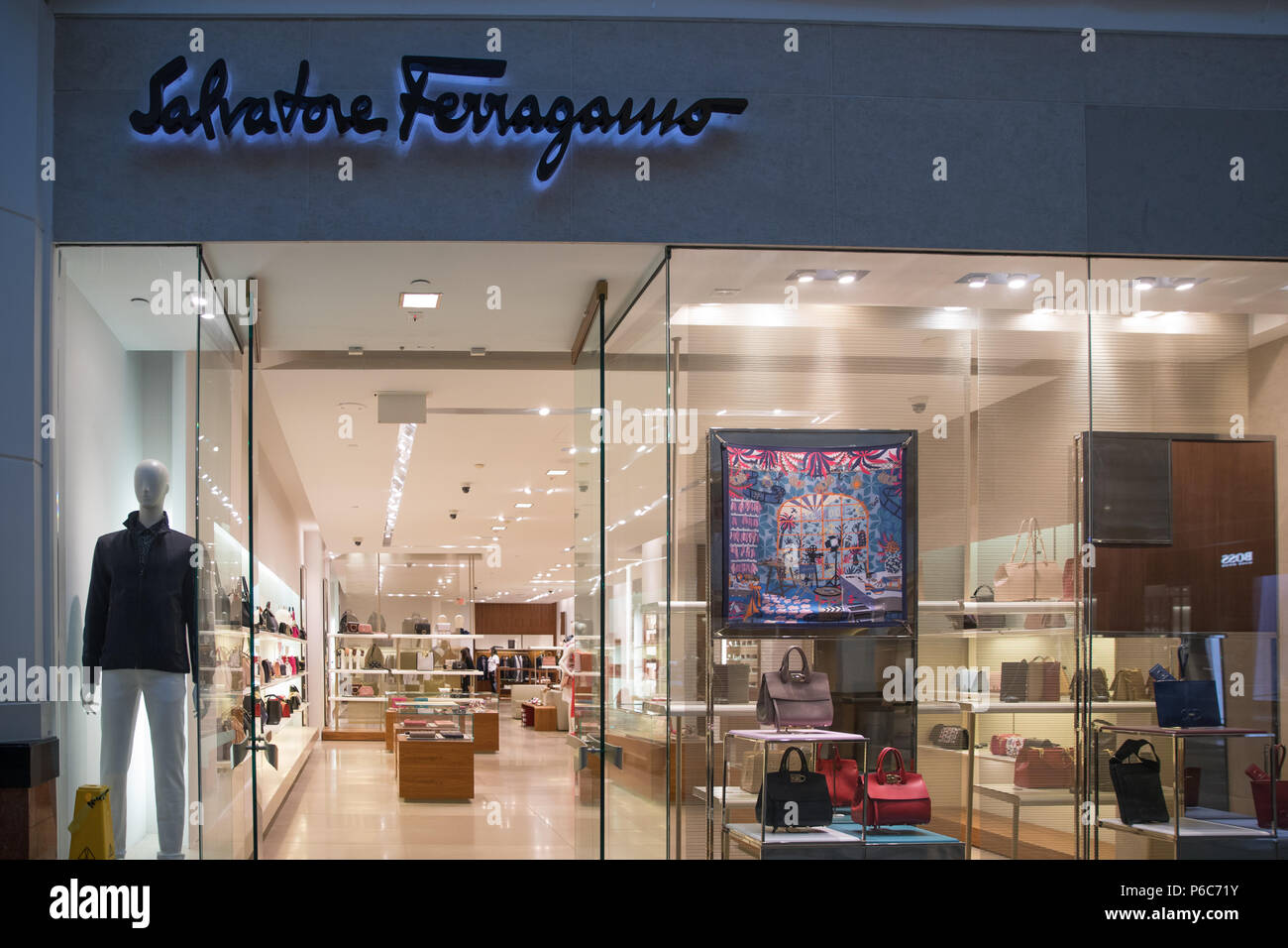 Philadelphia, Pennsylvania, May 30, 2018: Salvatore Ferragamo store in  Philadelphia. Salvatore Ferragamo is an Italian luxury company founded in  1928 Stock Photo - Alamy