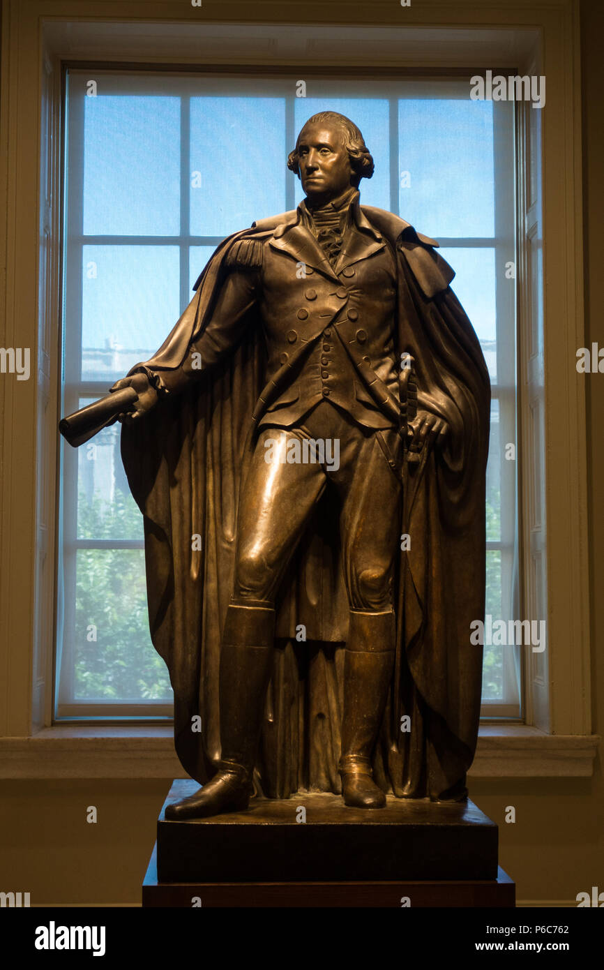 A bronze statue of president Washington in the National Portrait