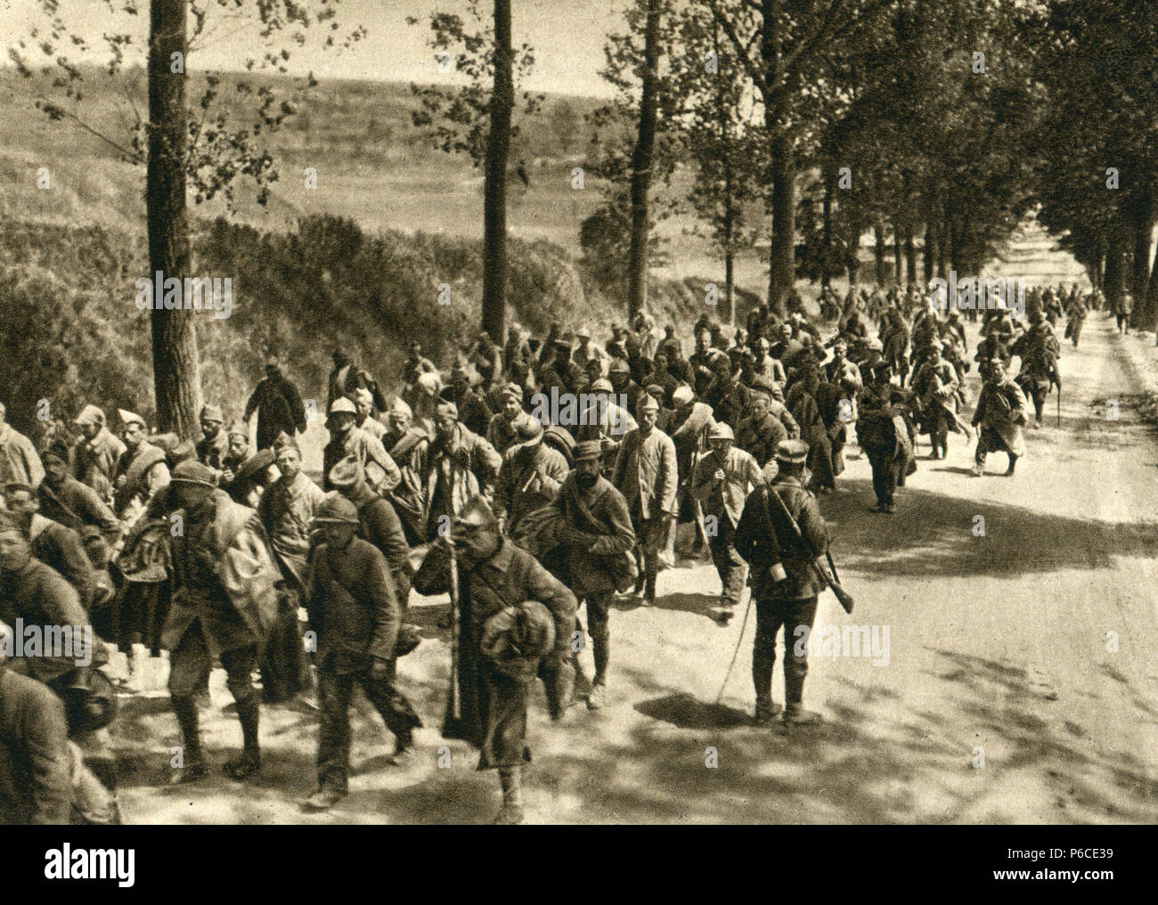 prisoners of war, French soldiers, 1918, Battle of the Aisne, ww1, wwi, world war one Stock Photo