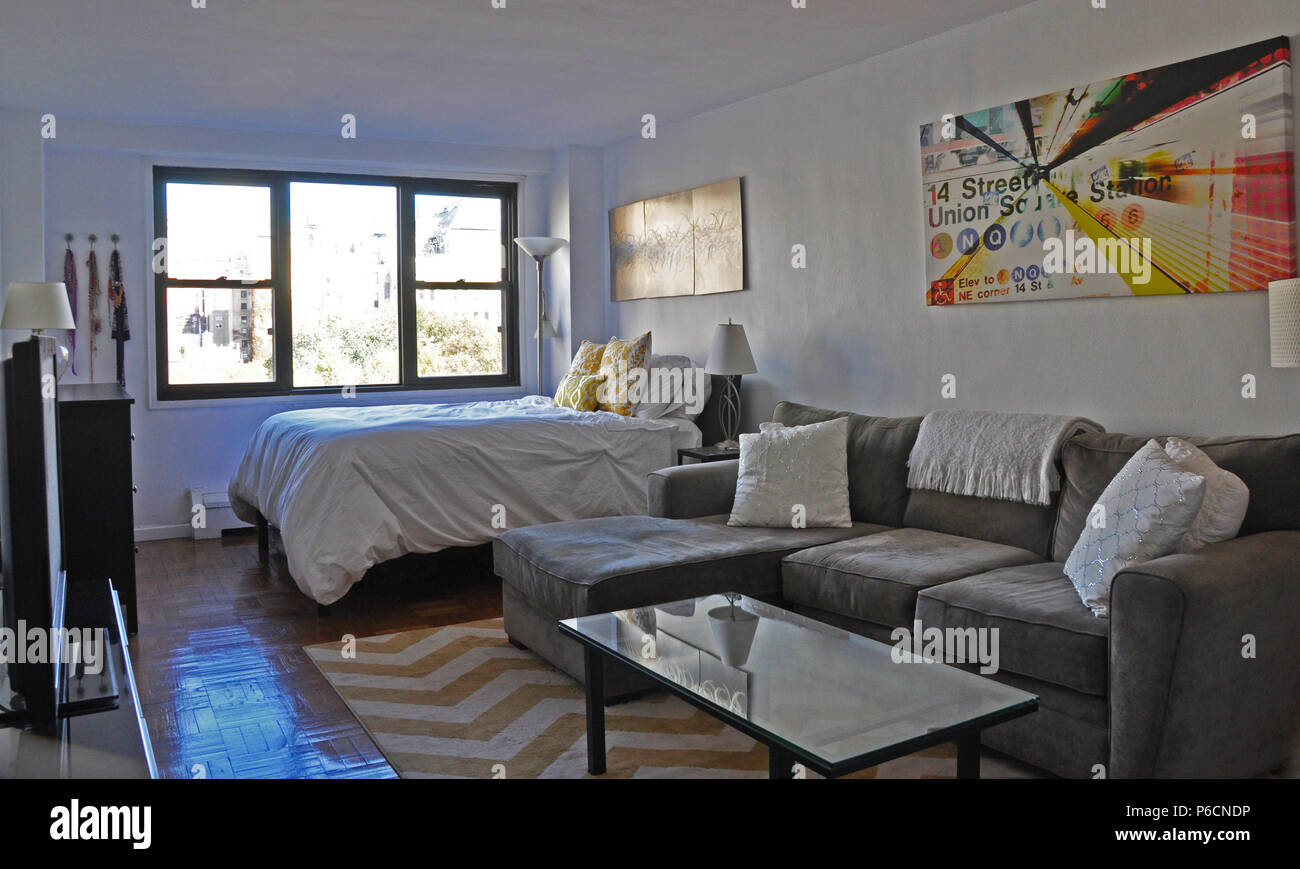 New York, NY. Interior photos of a studio Manhattan apartment with views of downtown. November 4, 2016. @ Veronica Bruno / Alamy Stock Photo