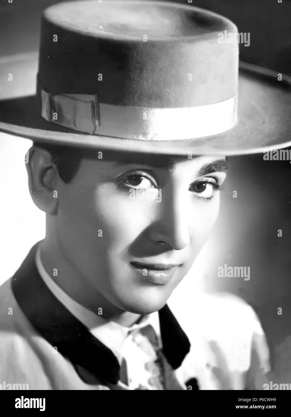 ANTONIO AMAYA. ANTONIO PELAEZ TORTOSA. CANTANTE ESPAÑOL. JAEN 1923