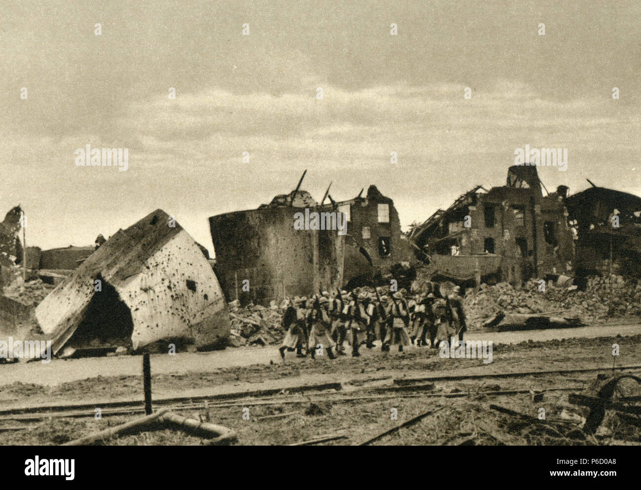 XH900 CPA circa 1918 WW1 Ruines Paris rue Abbaye des près