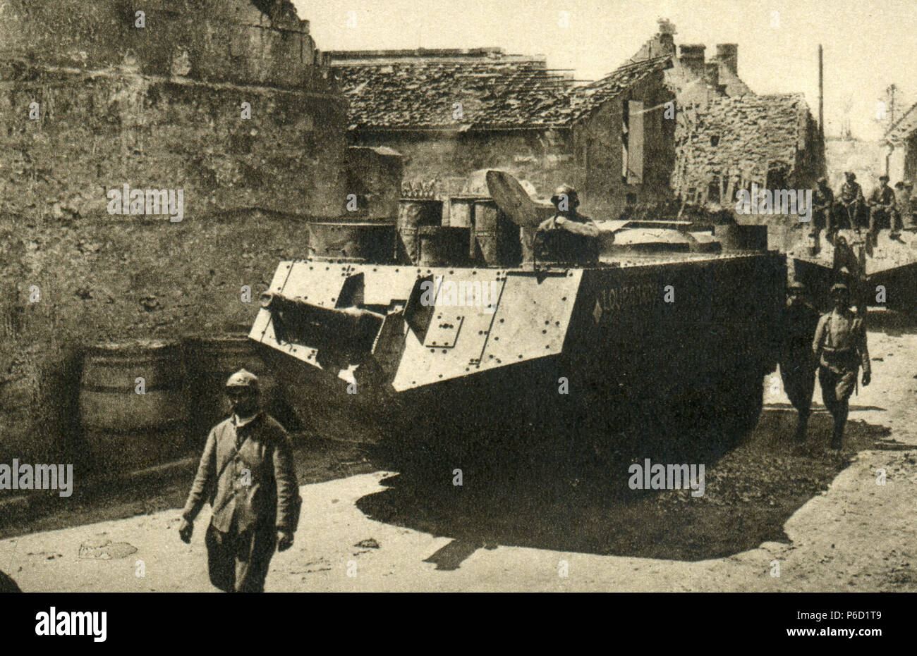 tank, French soldiers, ww1, wwi, world war one Stock Photo