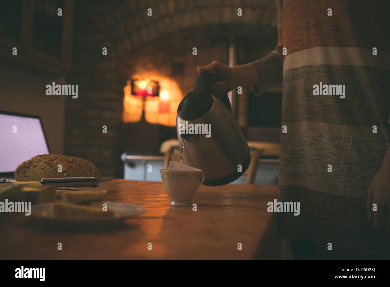 Hot water and cup hires stock photography and images Alamy