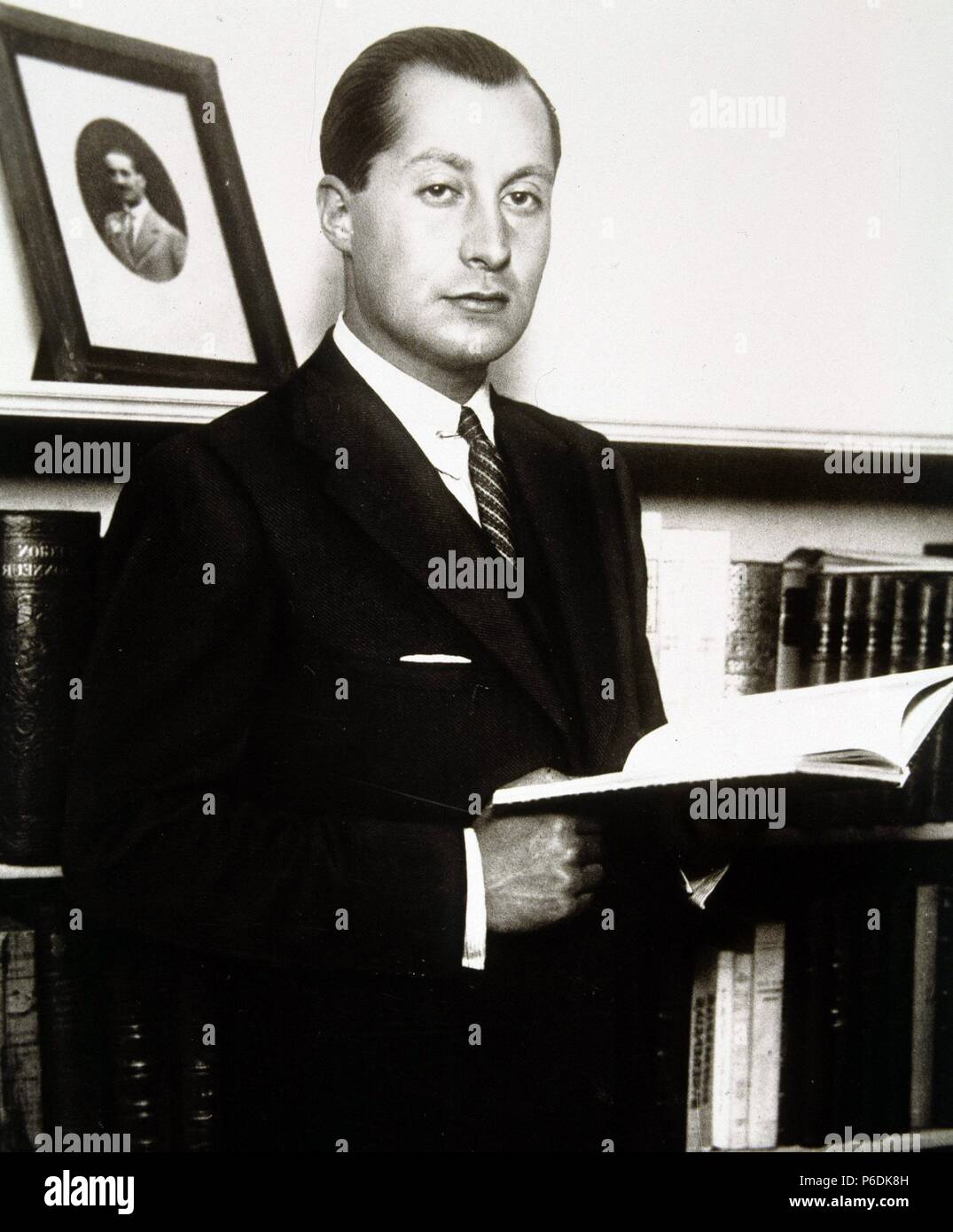 Jose primo de rivera hires stock photography and images Alamy Jose primo de rivera hires stock photography and images Alamy