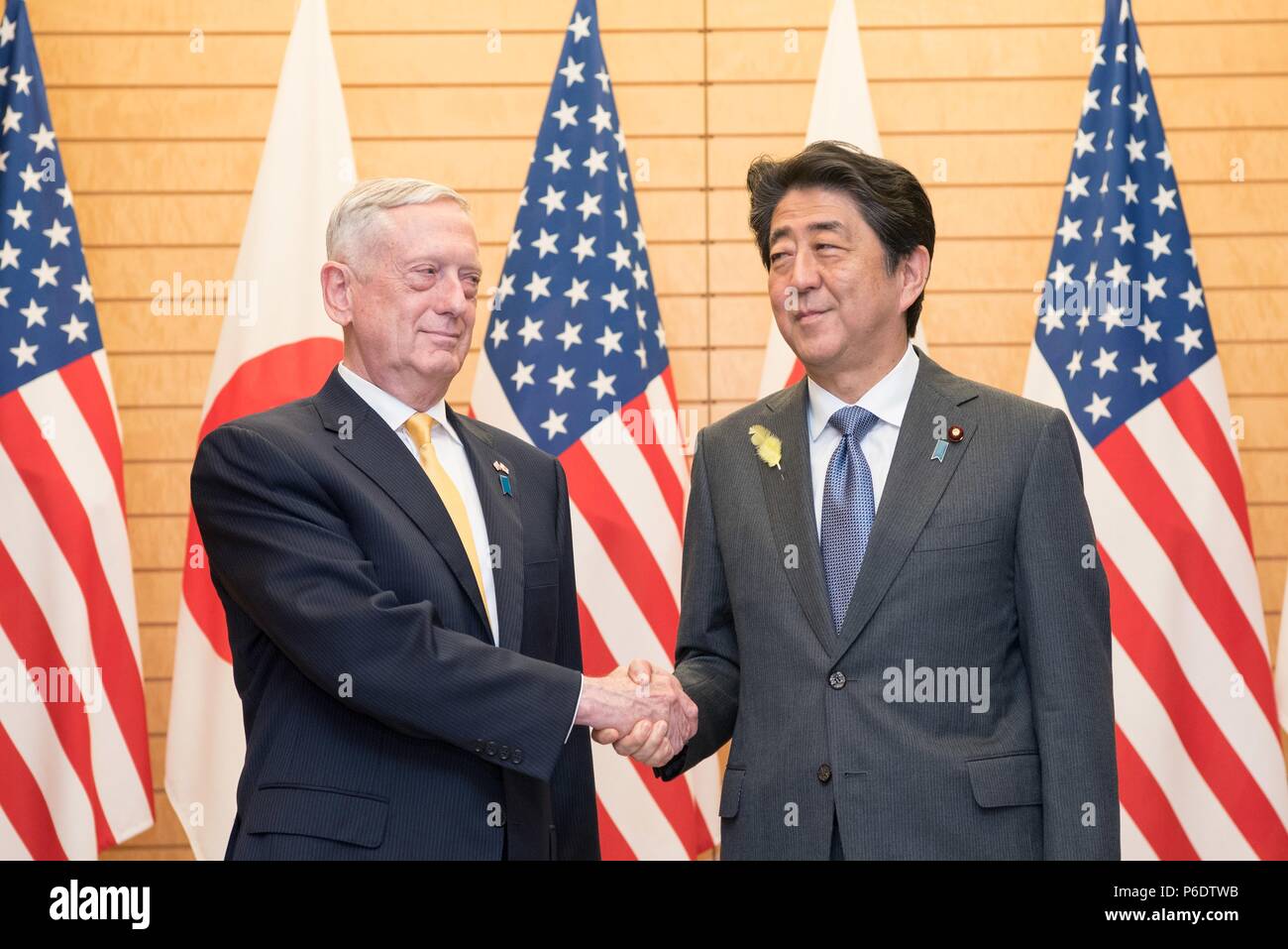 U.S. Secretary of Defense James Mattis, left, shakes hands with Japanese Prime Minister Shinzo Abe at Kantei, the official residence June 29, 2018 in Tokyo, Japan. Mattis is in Tokyo to reassure the Japanese government following the summit meeting with President Trump and North Korean Leader Kim Jung Un. Stock Photo