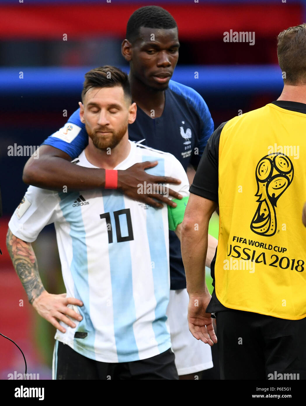Kazan, Russia. 30th June, 2018. Football World Cup, France vs Argentina at  the Kazan Arena. Lionel Messi (l) of Argentina and Paul Pogba (back) of  France after the match. Credit: Cezaro De