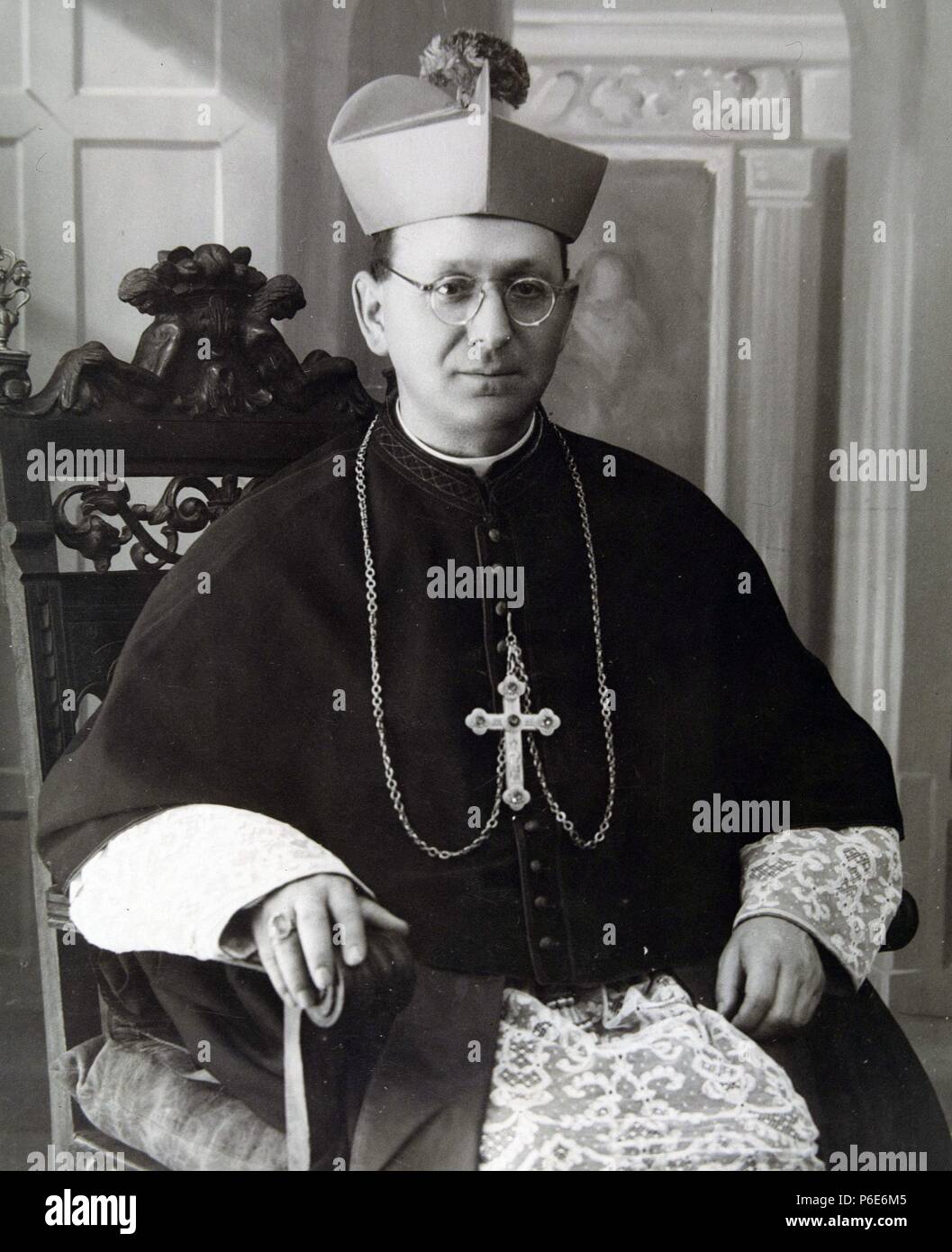 POLANCO , ANSELMO. OBISPO DE TERUEL. REPRODUCCION FOTO Stock Photo Alamy