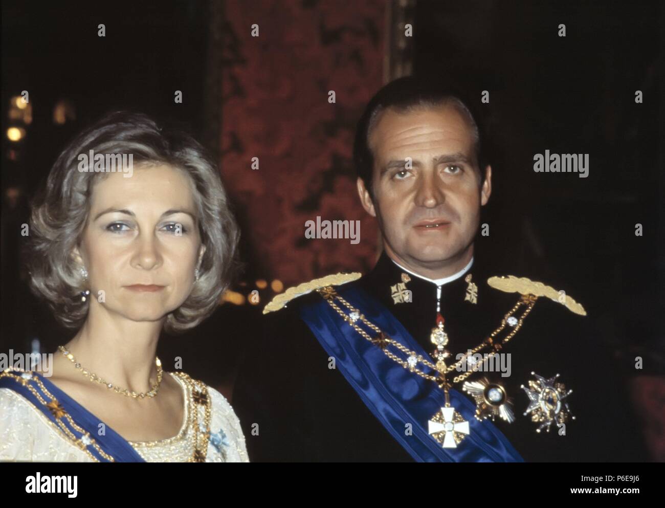 Juan Carlos I. Rey De EspaÑa. Roma 1938 -. Foto Junto A Su Mujer La 