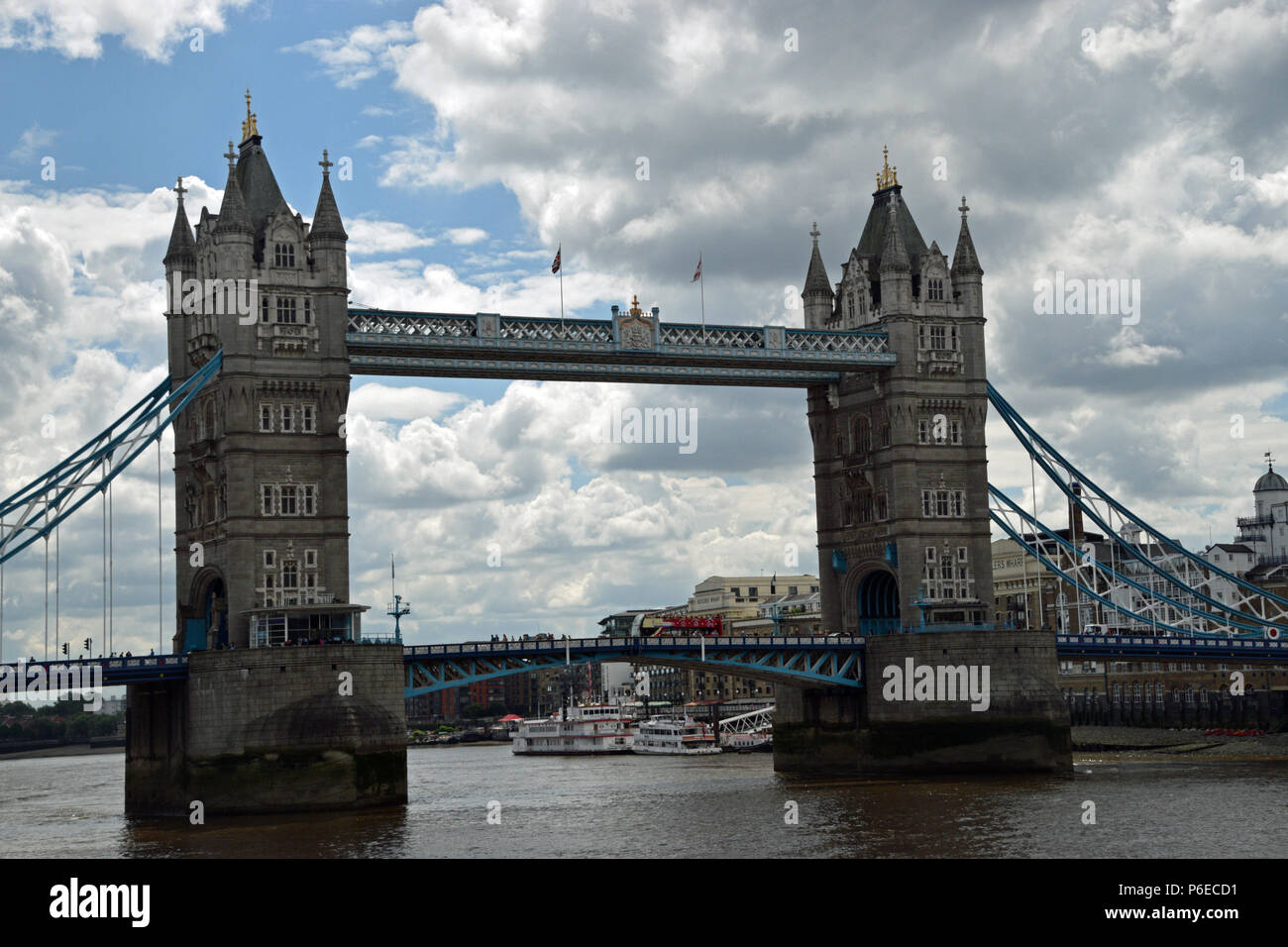 Famous london red bus hi-res stock photography and images - Alamy