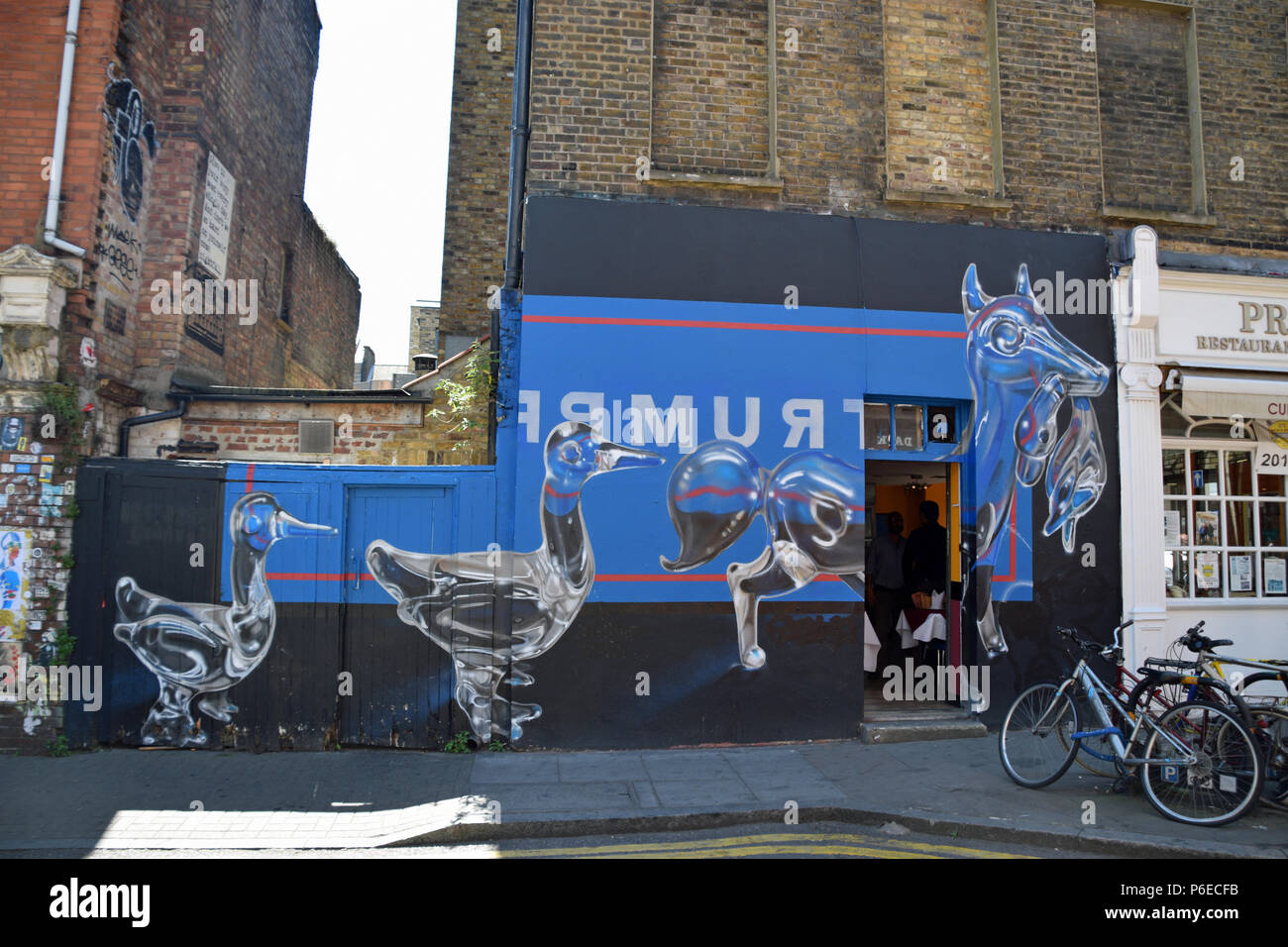 Street art on Shoreditch Stock Photo Alamy