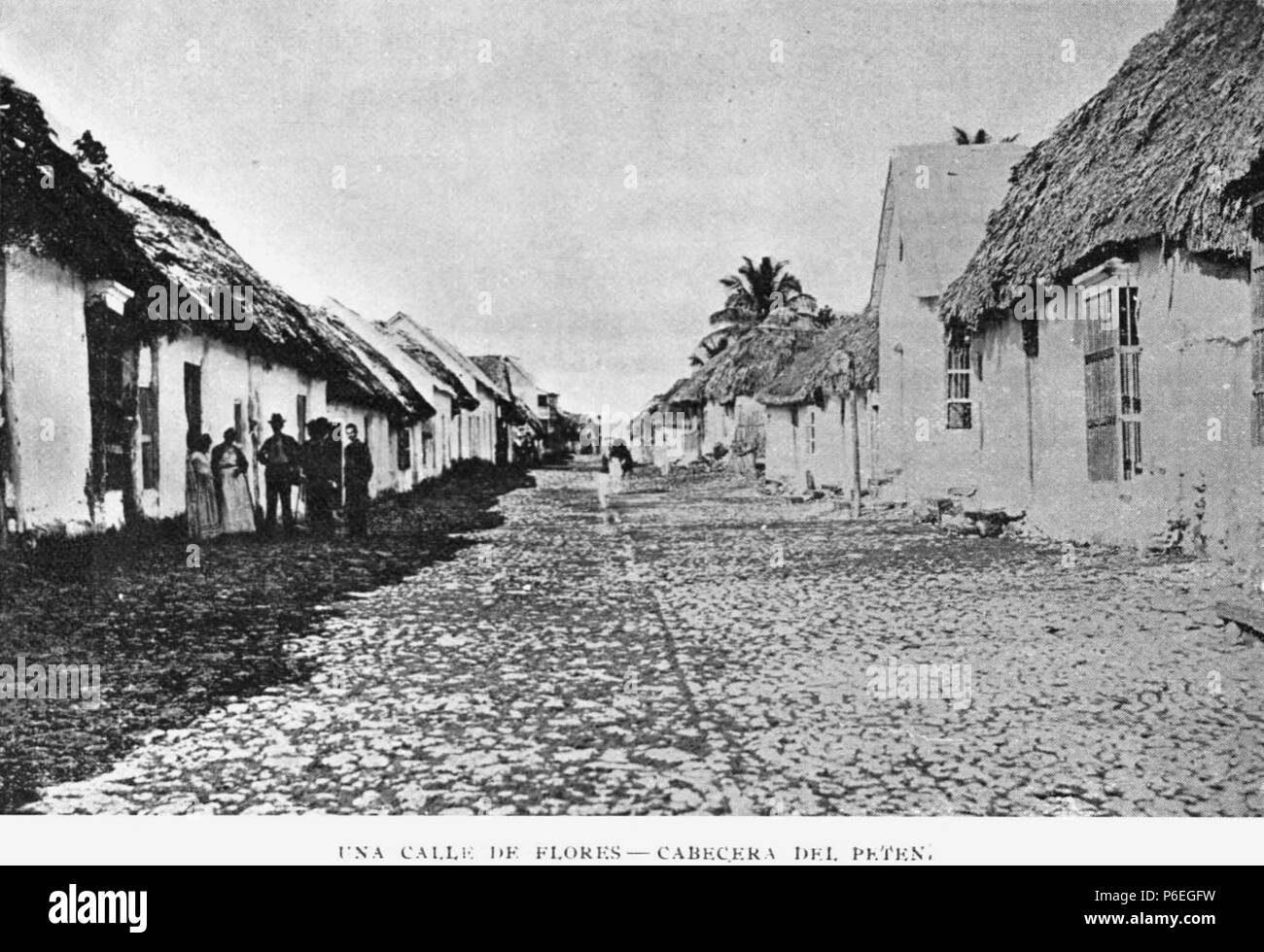 Español: Isla de Flores, Petén en 1897. Primeras fotografías que se tomaron en la localidad por la Comisión de Límites con México. 1897 43 Flores1897a Stock Photo