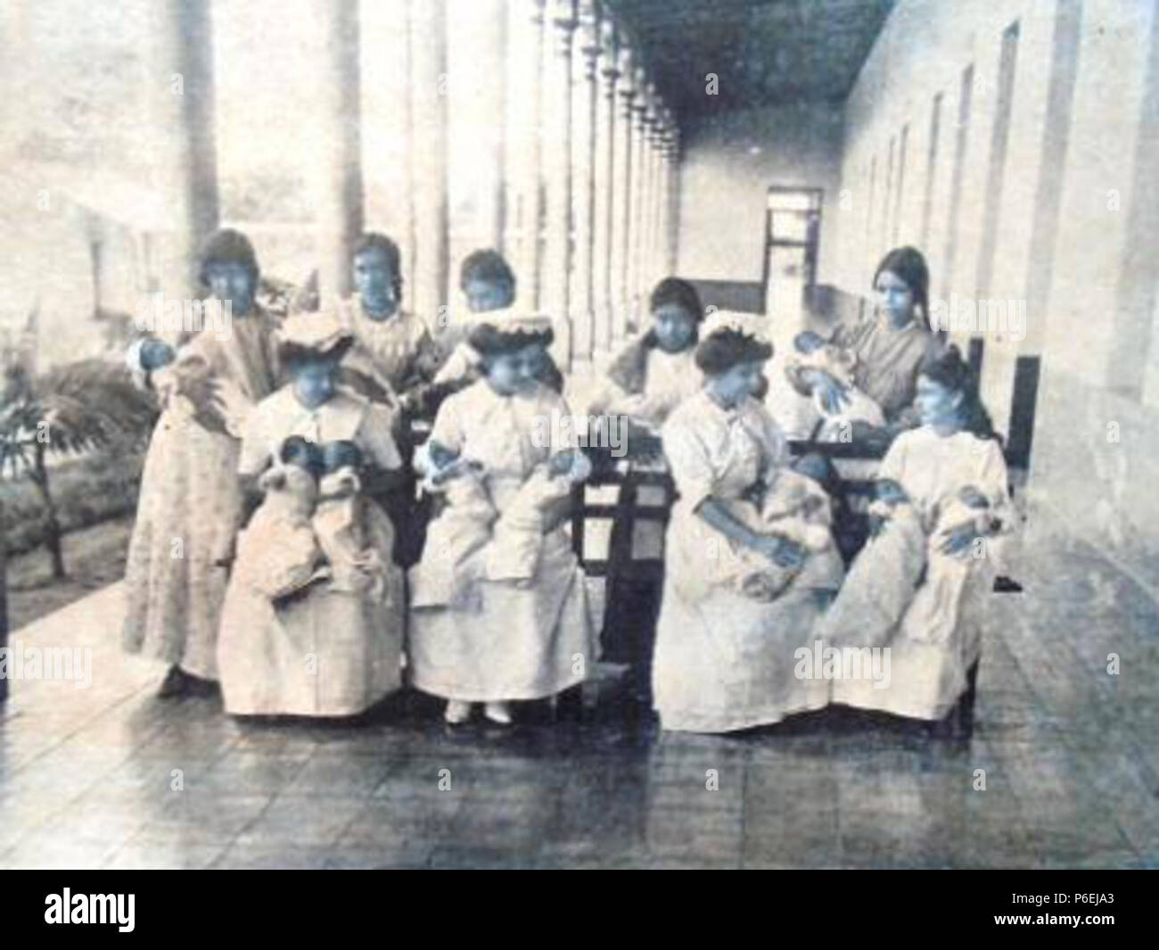maternidad-hi-res-stock-photography-and-images-alamy