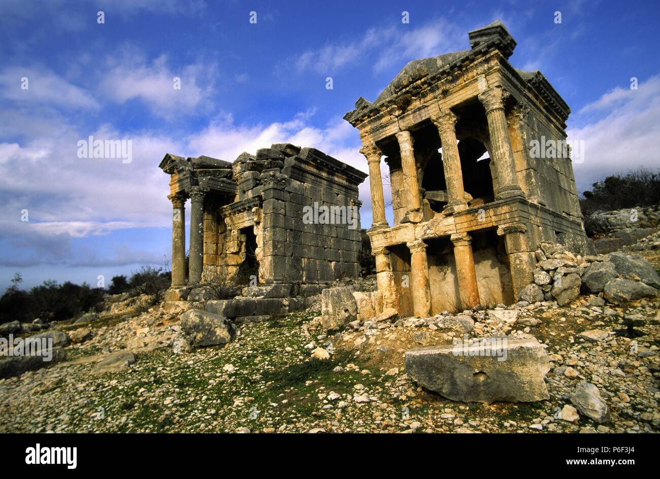 Tumbas monumentales hires stock photography and images Alamy
