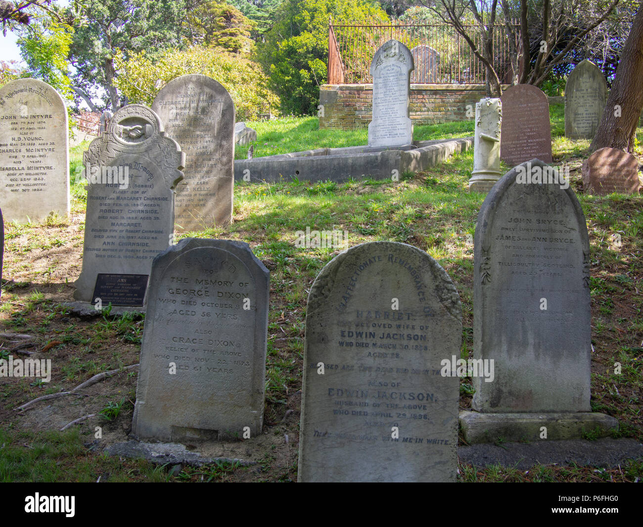 Very old headstones hi-res stock photography and images - Alamy