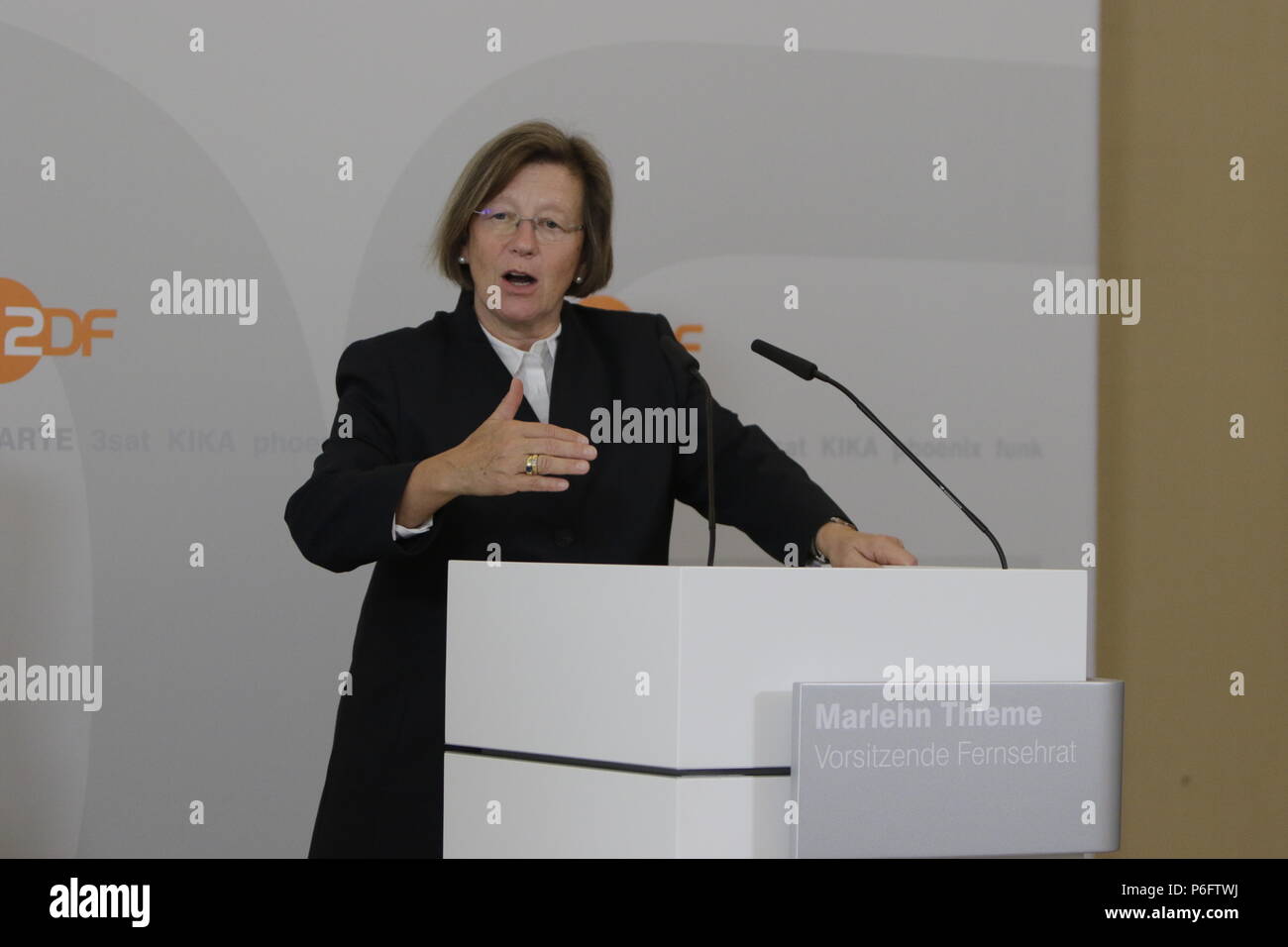 Mainz, Germany. 29th June, 2018. Marlehn Thieme, the chairwoman of the ZDF Television Board (ZDF-Fernsehrat), addresses the press conference. The Television Board of the German public-service television broadcaster ZDF (Zweites Deutsches Fernsehen) met for their 9. meeting of its XV. term of office in Mainz. The chairwoman of the Television Board Marlehn Thieme was re-elected to her position in the scheduled midterm election of the 3 seats of the presidium. Credit: Michael Debets/Pacific Press/Alamy Live News Stock Photo