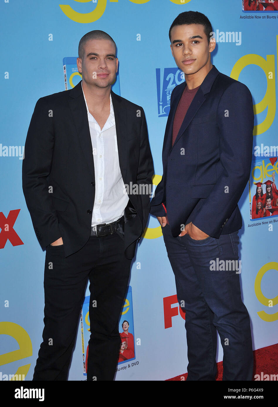 Mark Salling,  Jacob Artist  at the GLEE Premiere on the Paramount Lot in Los Angeles.Mark Salling,  Jacob Artist   Event in Hollywood Life - California, Red Carpet Event, USA, Film Industry, Celebrities, Photography, Bestof, Arts Culture and Entertainment, Topix Celebrities fashion, Best of, Hollywood Life, Event in Hollywood Life - California, Red Carpet and backstage, ,Arts Culture and Entertainment, Photography,    inquiry tsuni@Gamma-USA.com ,  Music celebrities, Musician, Music Group, 2012 Stock Photo