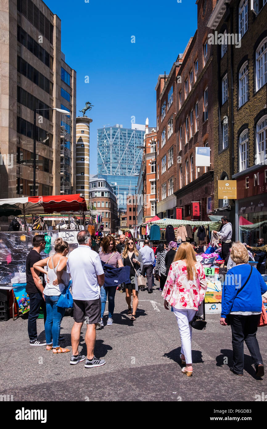 Petticoat Lane market, Middlesex Street, London, England, U.K Stock Photo -  Alamy