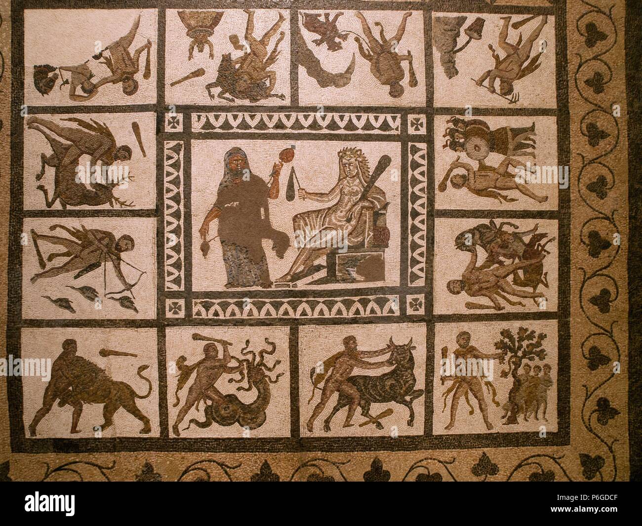 . . . Mosaico LOS TRABAJOS DE HERCULES. Arte romano, siglo III d.C.. Procedencia: Liria (Valencia). MUSEO ARQUEOLOGICO NACIONAL. Stock Photo