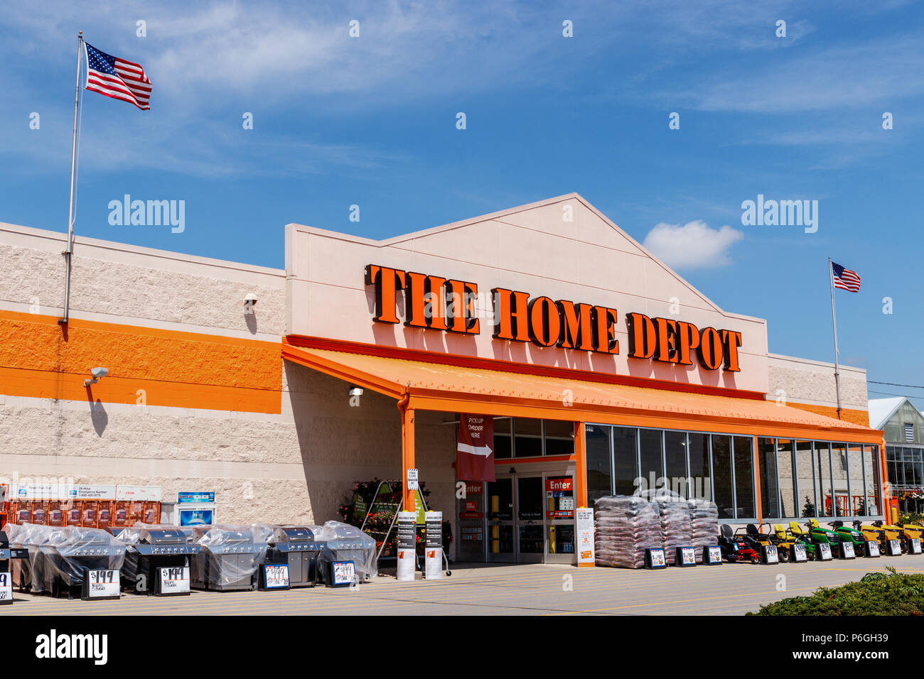 Ft. Wayne - Circa June 2018: Home Depot Location flying the American flag. Home Depot is the Largest Home Improvement Retailer in the US II Stock Photo