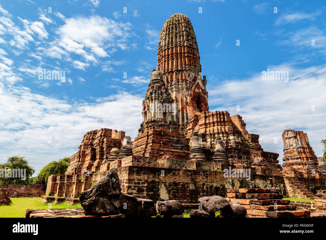 Main tower of Wat Phra Ram monastery and surrounding lake, in Ayutthaya  Historical Park, Thailand. The park is now a UNESCO world heritage site  Stock Photo - Alamy