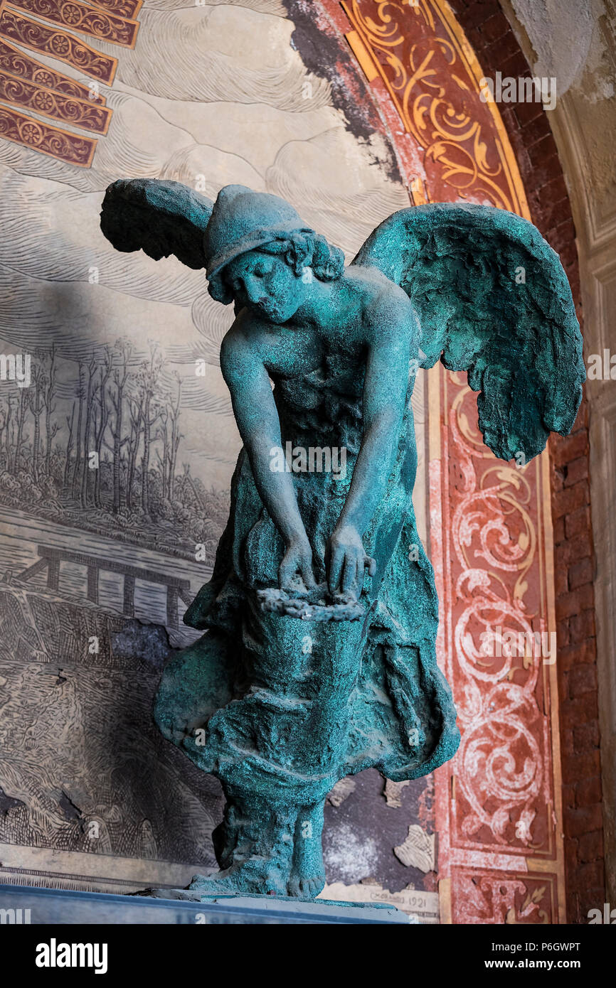 5 JUNE 2018, MILAN, ITALY Statues of mourning at the graves of the