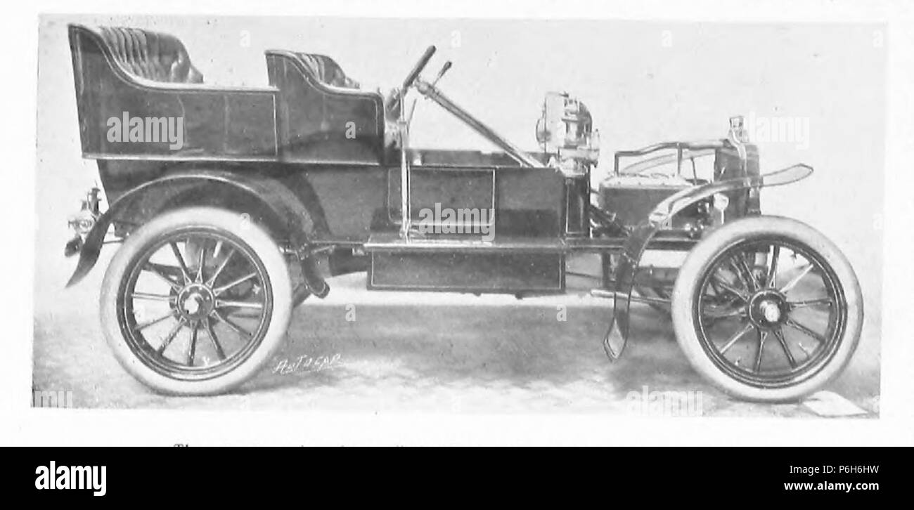 1905 Rover 10-12hp 4-cylinder car without engine bonnet. Stock Photo