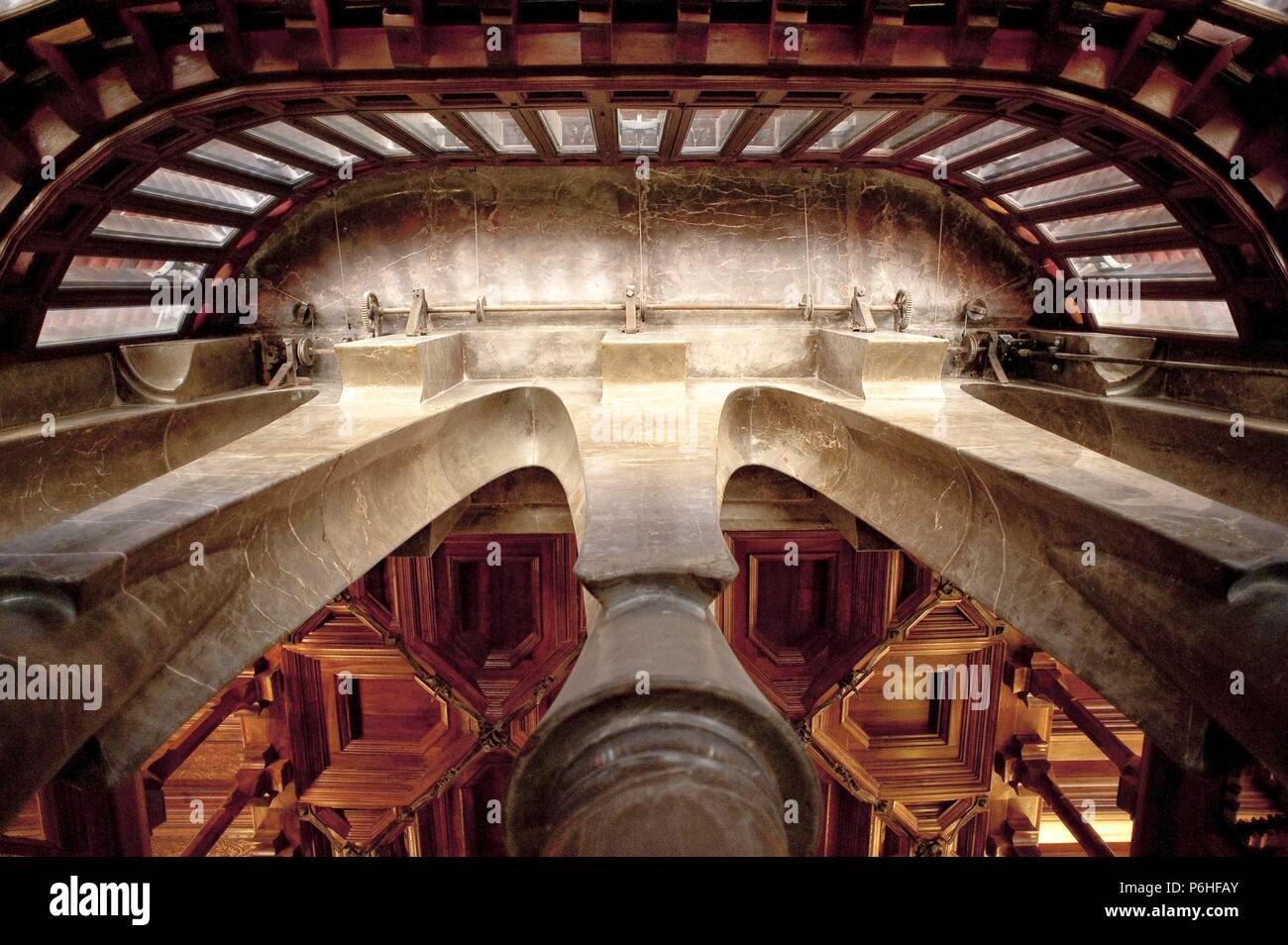 Palau Güell. Ceiling smoking room Stock Photo - Alamy