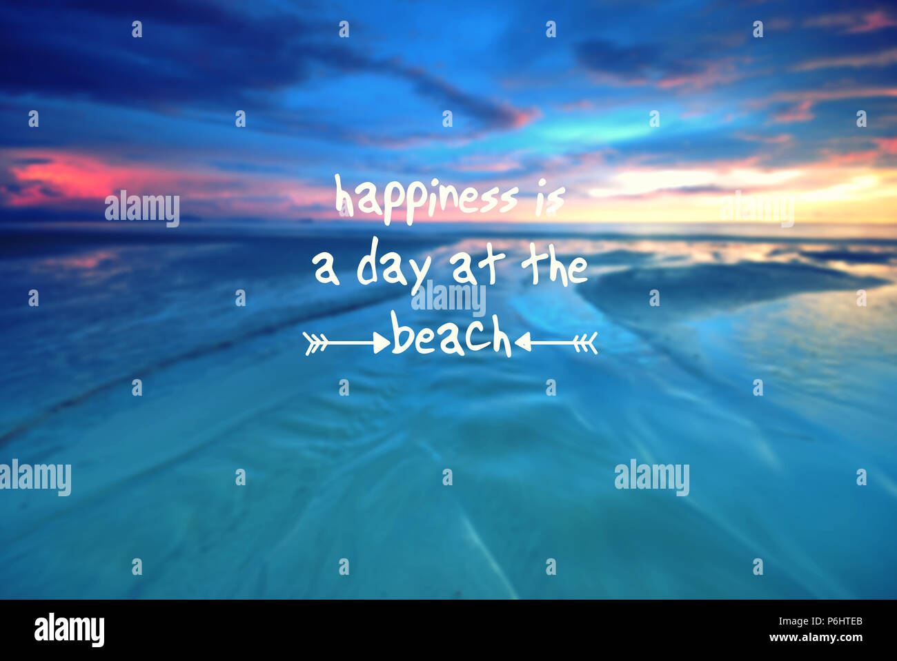 Motivational and inspiration quote- Happiness is a day at the beach. Retro style Stock Photo