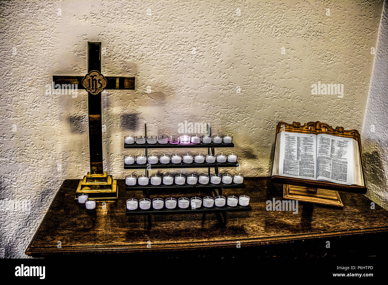 Votive candle table in the Calvary United Methodist Church Stock Photo