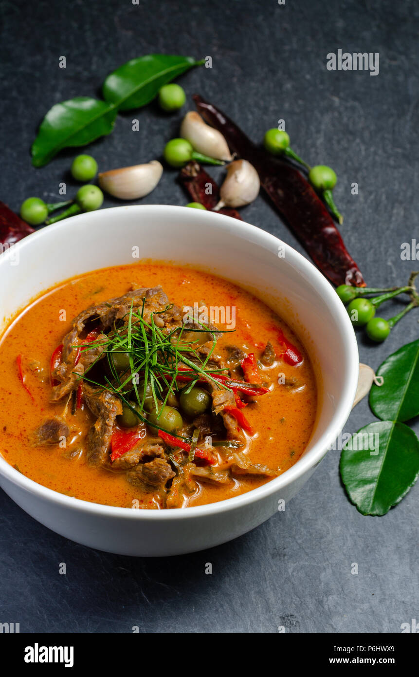 Beef chili sauce hires stock photography and images Alamy