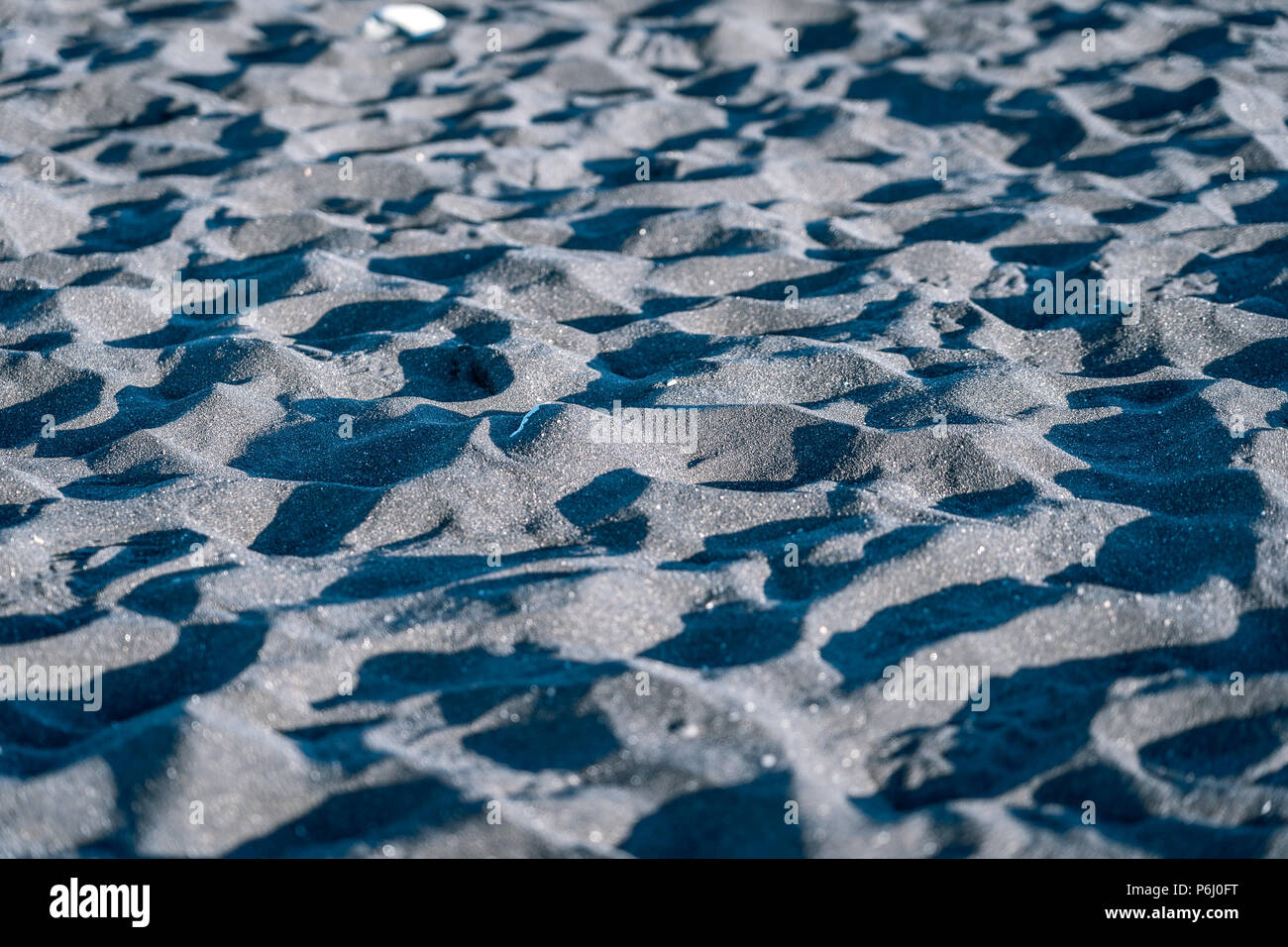 Volcanic black sand hi-res stock photography and images - Alamy