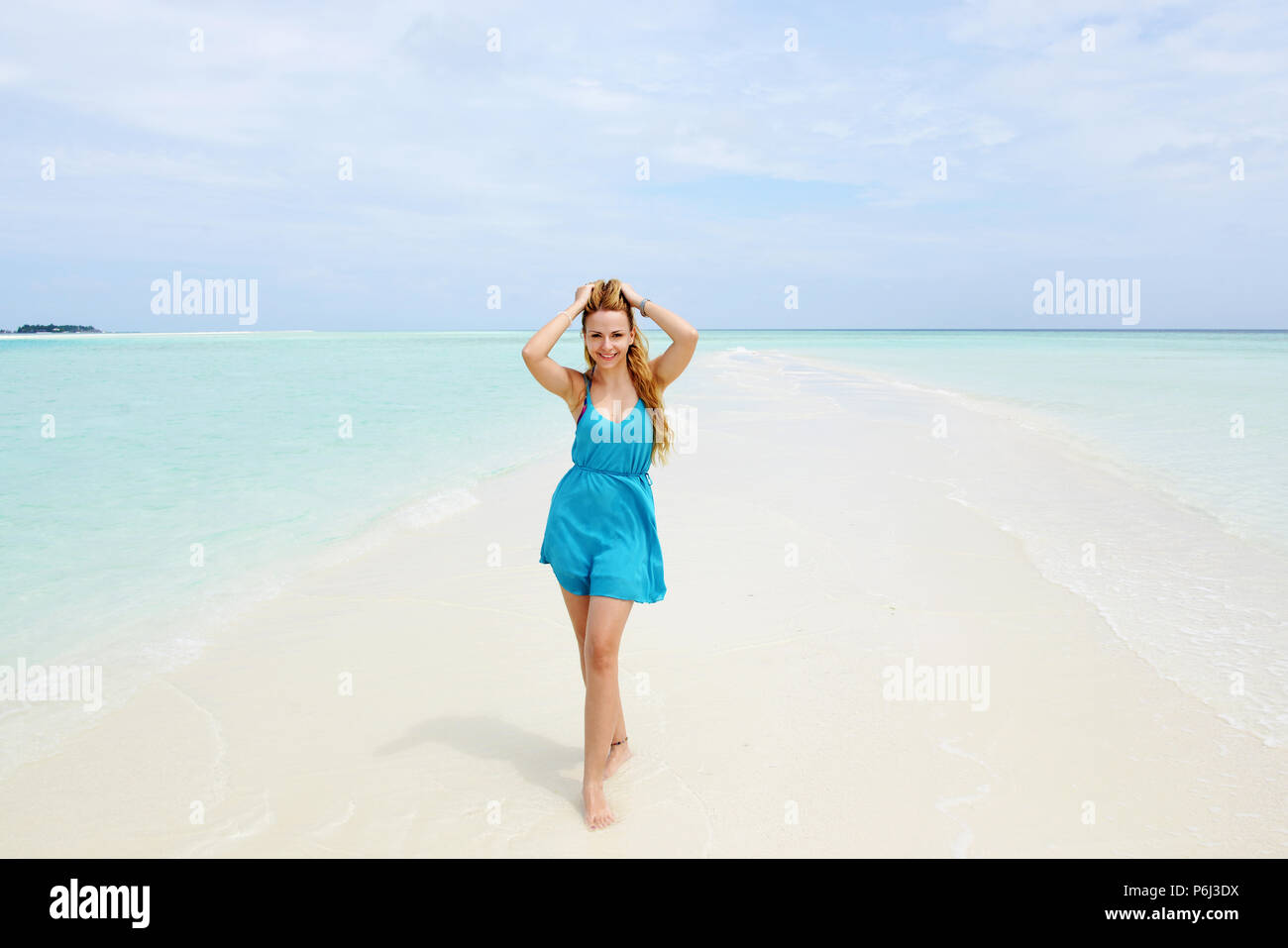 Young woman in Maldives Stock Photo - Alamy