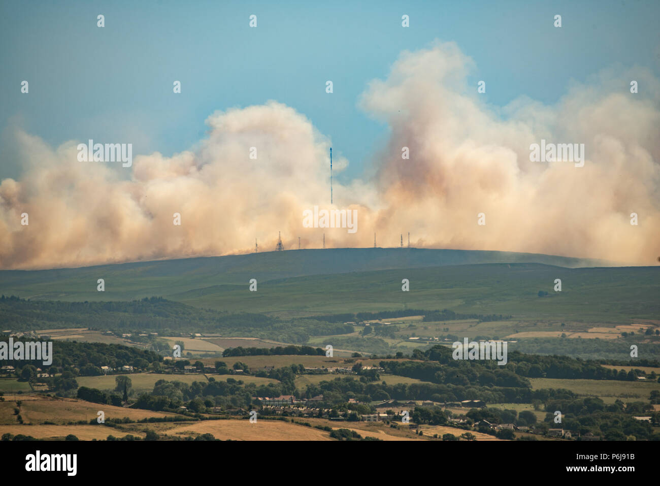 Lancashire, UK, 30 June 2018. Moorland fire on Winter Hill, Lancashire declared a major incident. Credit: John Eveson/Alamy Live News Stock Photo