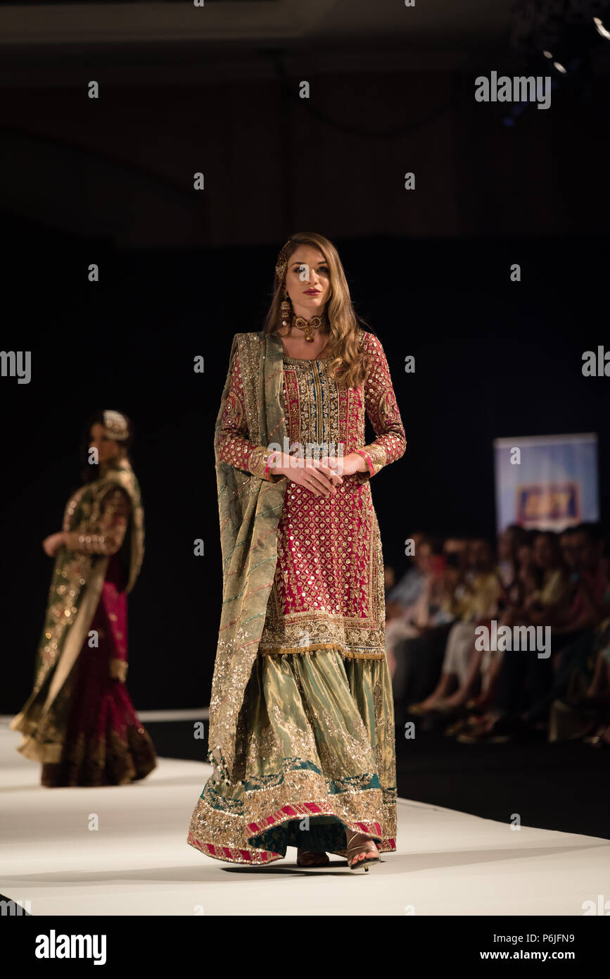 Pakistani fashion 2018 cheap
