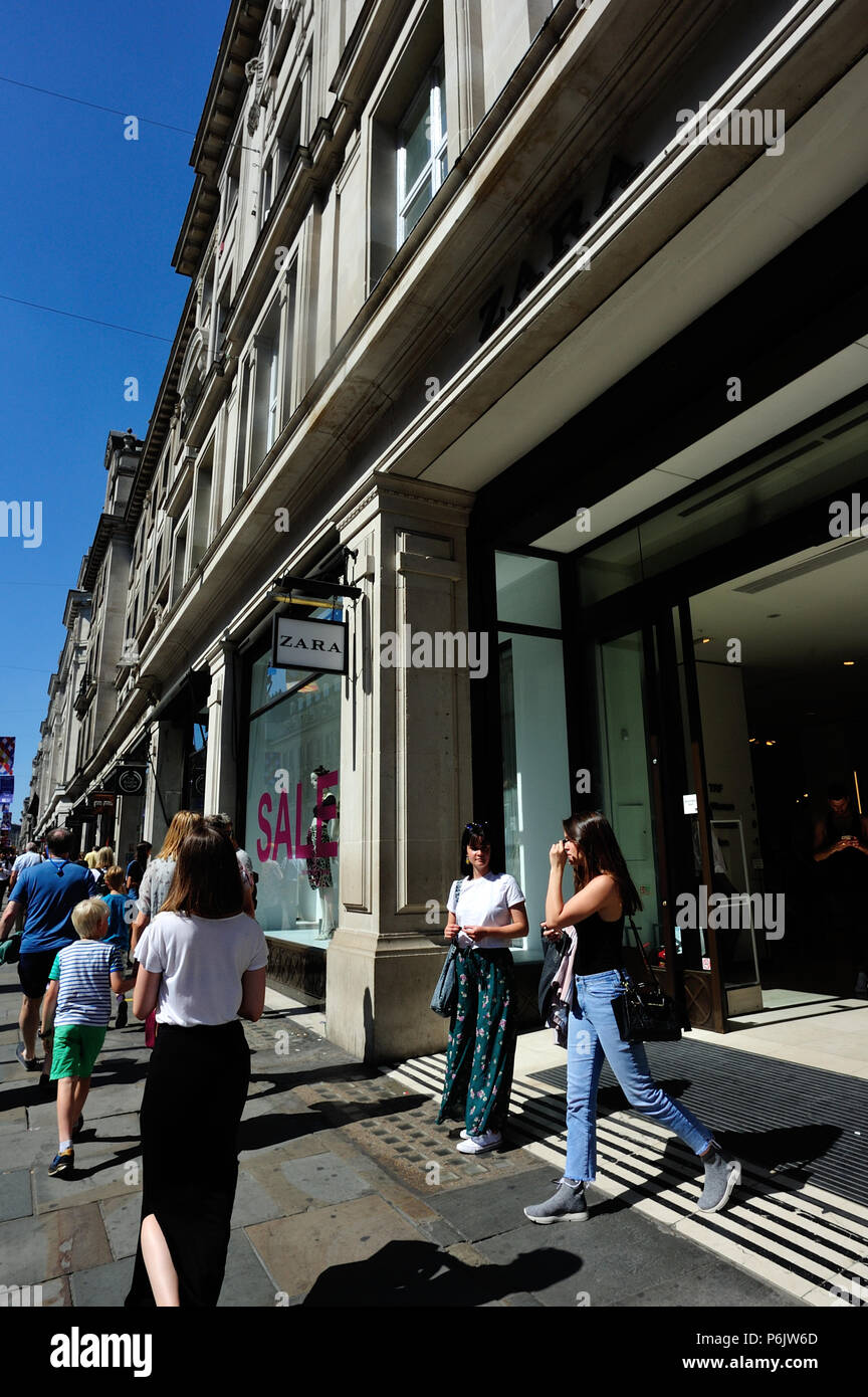 ZARA Store and Shopping on Regent Street, London, England, UK Stock Photo -  Alamy