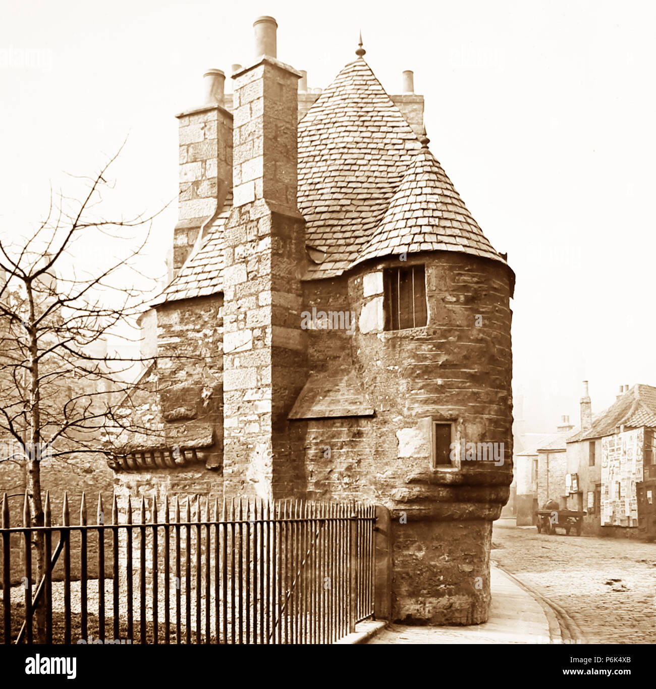 Queen marys bath hires stock photography and images Alamy