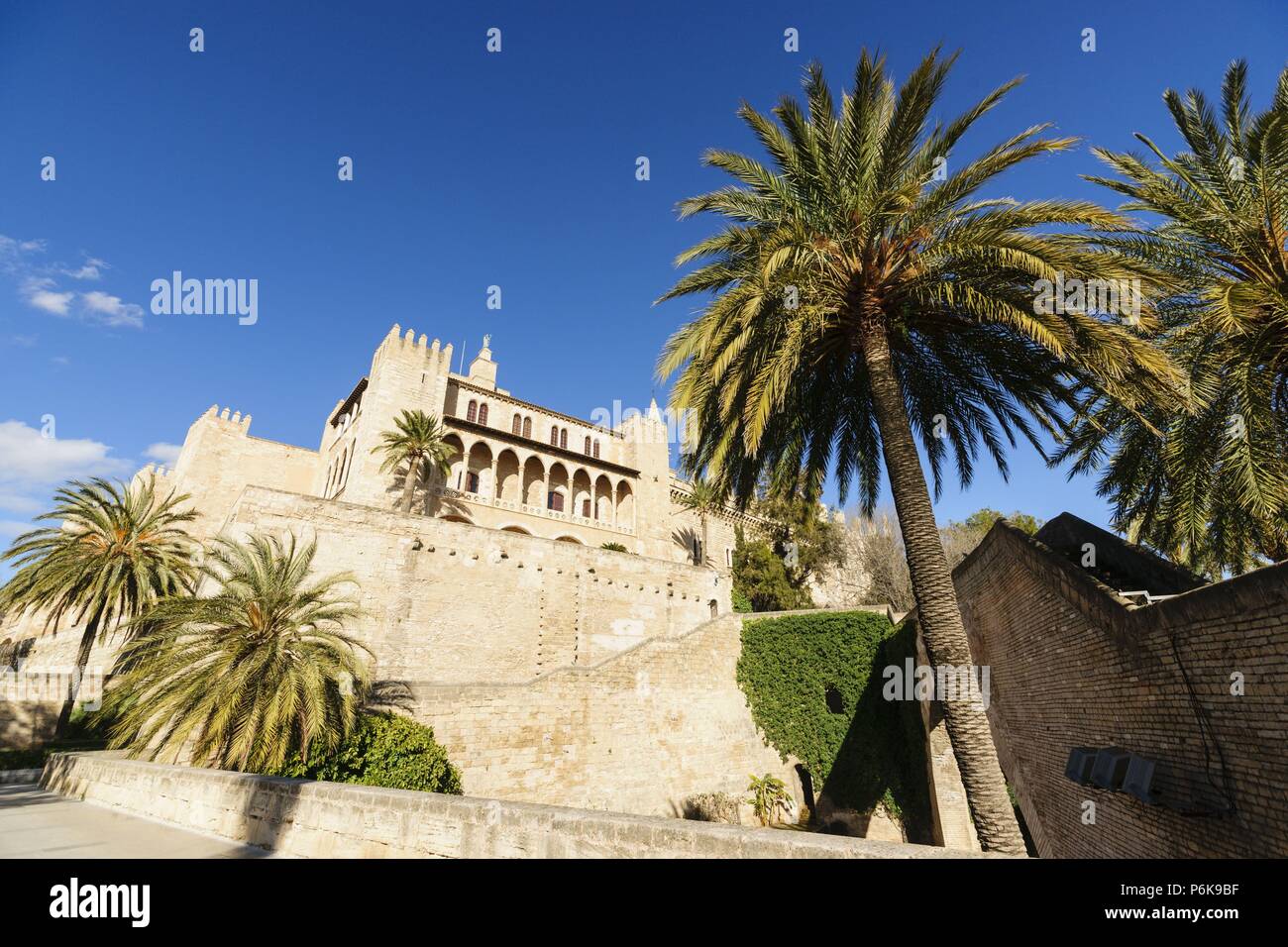 Palacio Real de la Almudaina , siglos XIII-XXI. Palma.Mallorca. Islas Baleares. España. Stock Photo