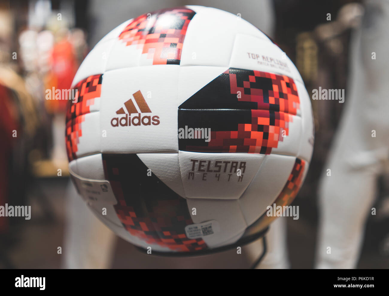 Adidas telstar mechta top