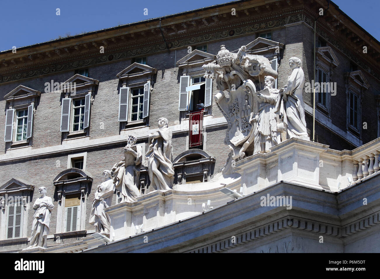 Vatican City, Vatican. 1st Jul, 2018. POPE FRANCIS delivers Angelus ...