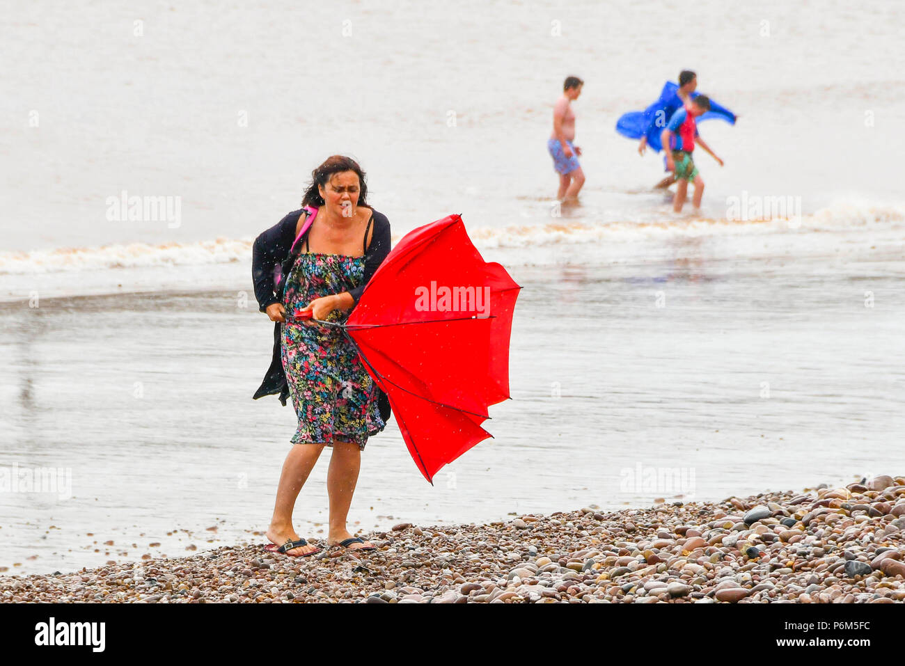 Wind gust woman hi-res stock photography and images - Alamy