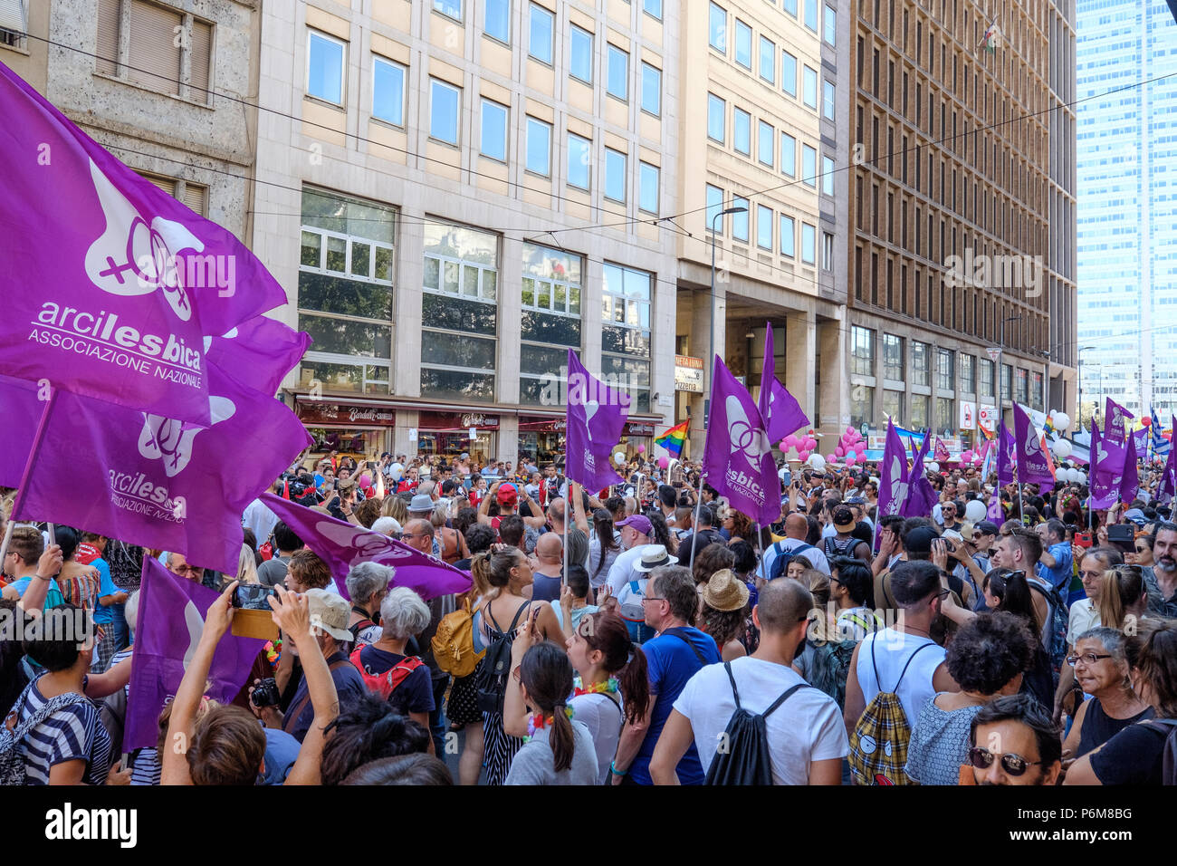 Parade of flags 2018 hi-res stock photography and images - Alamy