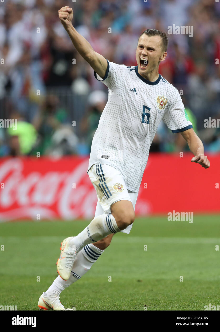 (180701) -- MOSCOW, July 1, 2018 (Xinhua) -- Denis Cheryshev of Russia celebrates after he scored a penalty kick during the 2018 FIFA World Cup round of 16 match between Spain and Russia in Moscow, Russia, July 1, 2018. Russia won 5-4 (4-3 in penalty shootout) and advanced to the quarter-final. (Xinhua/Cao Can) Stock Photo