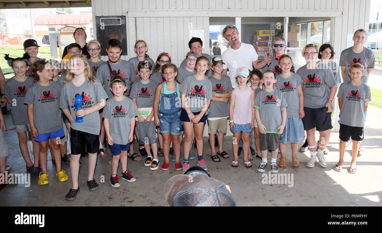 Le Claire, Iowa, USA. 30th June, 2018. Mike Wolfe from the History Channel's American Pickers at